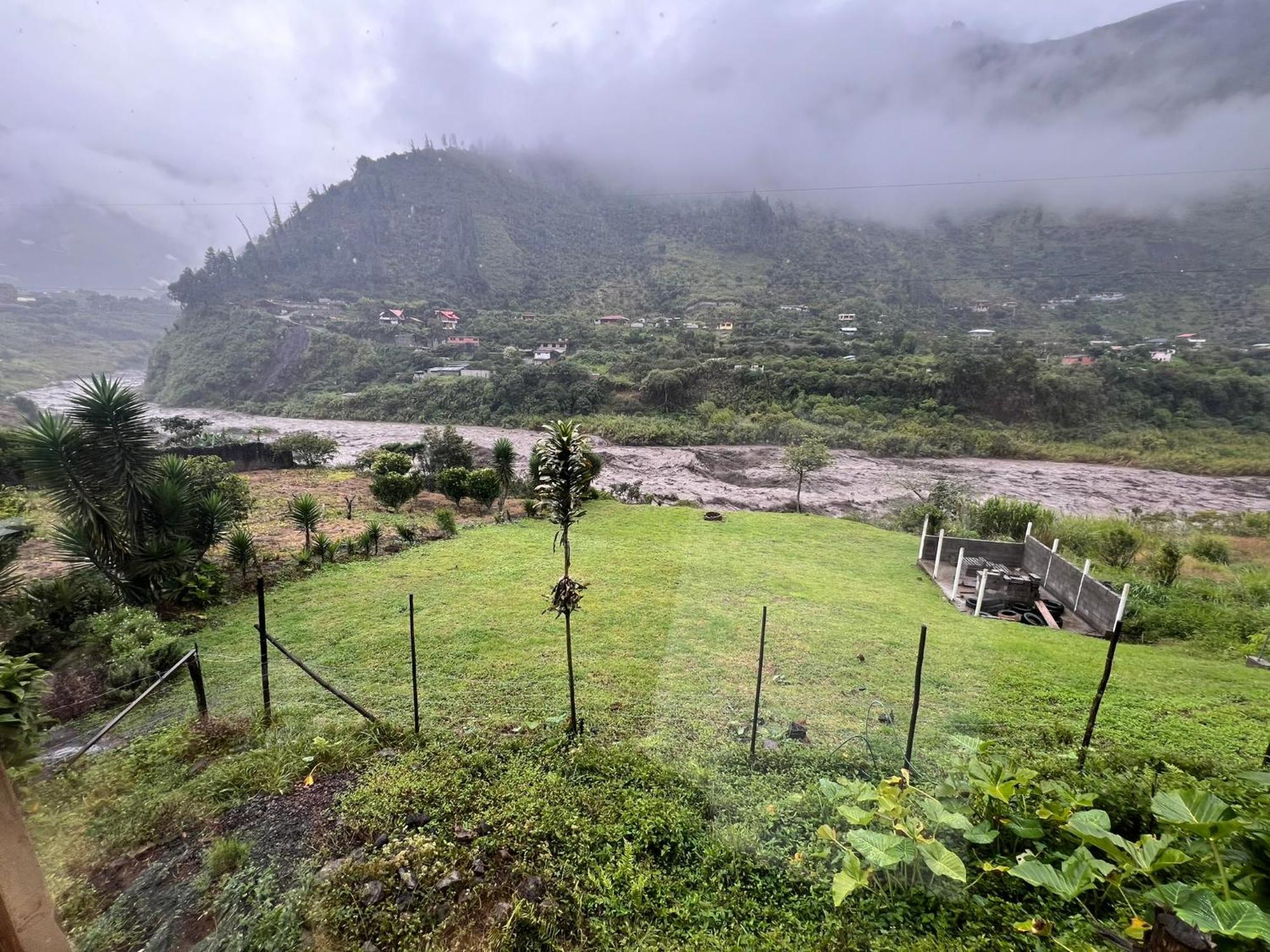 La Casa Verde Eco Guest House Baños Kültér fotó